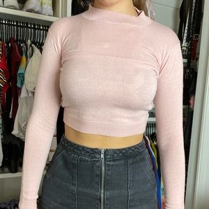 Cropped pink sweater